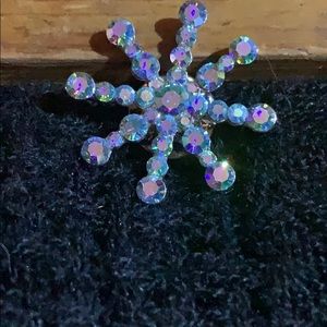 Snowflake tack/pin